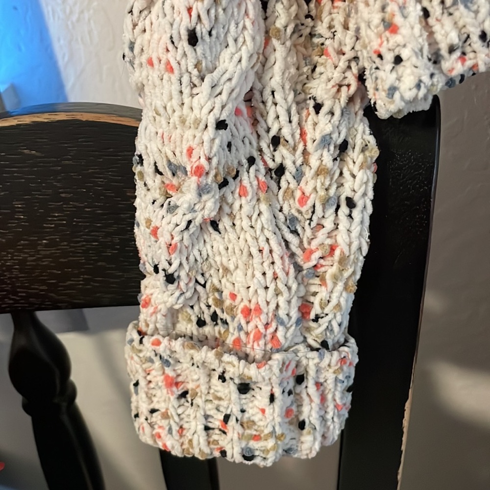 Cardigan - Picture 5 of 5